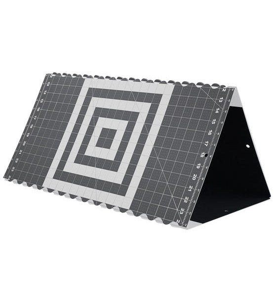 Folding Cutting Mat, Fiskars - Large 24" x 36"